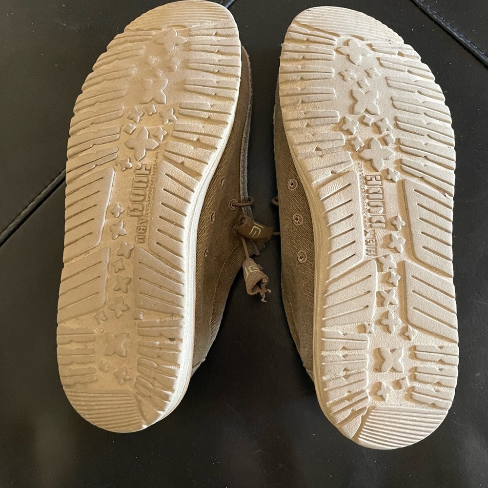 Hey Dude Wally Men’s Light Tan - Picture 4 of 7